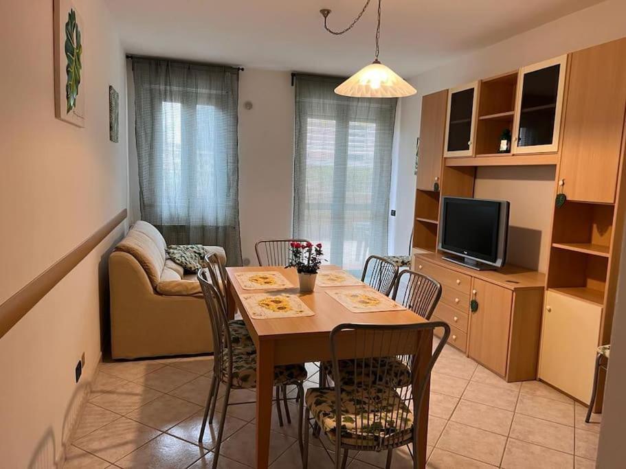 Appartamento Tranquillo Con Patio E Piscina La Caduta ภายนอก รูปภาพ