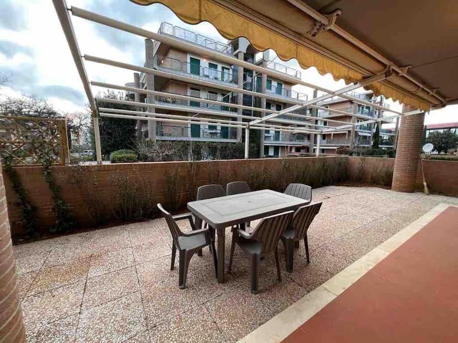 Appartamento Tranquillo Con Patio E Piscina La Caduta ภายนอก รูปภาพ