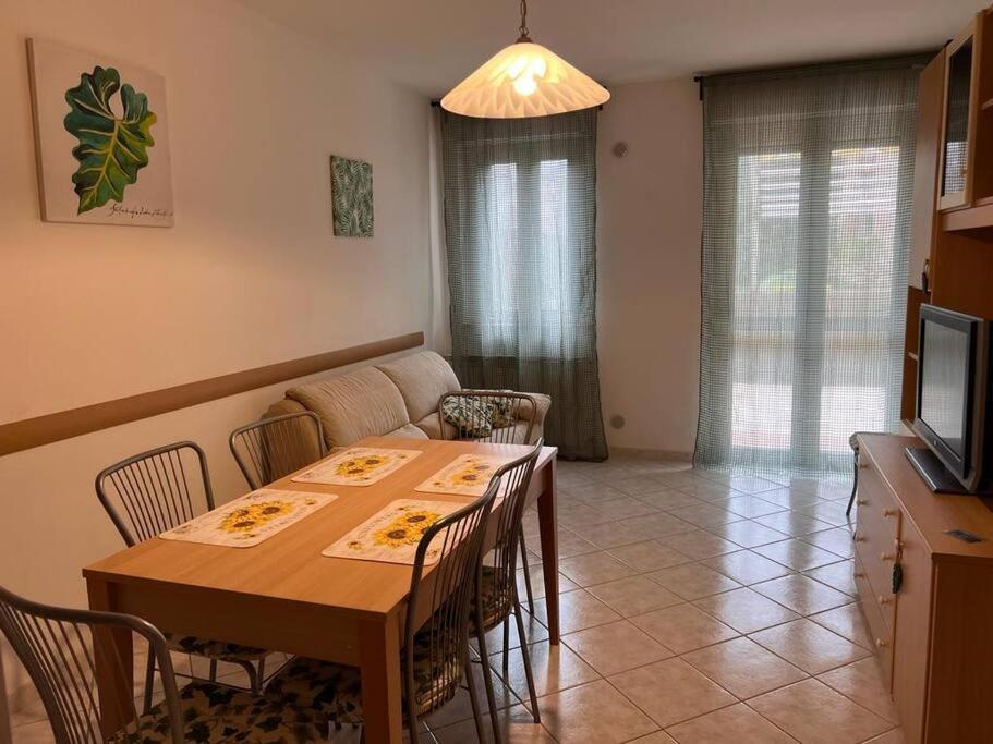 Appartamento Tranquillo Con Patio E Piscina La Caduta ภายนอก รูปภาพ
